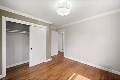 306 Lakeshore Drive, Thomasville, NC 27360 - Photo 15