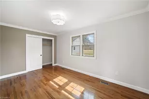 306 Lakeshore Dr, Thomasville, NC 27360 - Photo 11