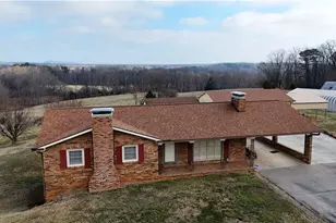 3556 White Plains Rd, Roaring River, NC 28669 - Photo 5