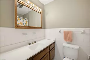 2122 Leeds Ln, Winston-Salem, NC 27103 - Photo 25