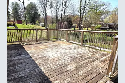 133 Georgia Avenue, Mount Airy, NC 27030 - Photo 11