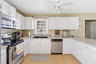 1528 Pecan Ln, Kernersville, NC 27284 - Photo 17