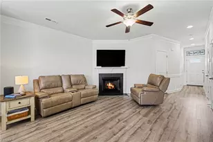 4346 Trotting Brk Ln, High Point, NC 27265 - Photo 9