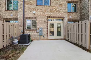 4346 Trotting Brk Ln, High Point, NC 27265 - Photo 31