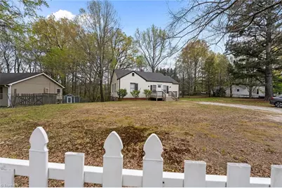 2124 Textile Drive, Greensboro, NC 27405 - Photo 25