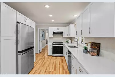 204 Royal Road, Jamestown, NC 27282 - Photo 17