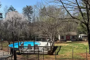 357 Holly Hill St, North Wilkesboro, NC 28659 - Photo 35