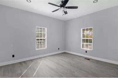 1132 W Green Street, Thomasville, NC 27360 - Photo 19