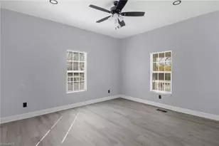 1132 W Green St, Thomasville, NC 27360 - Photo 19