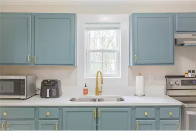 514 Barnes Street, Reidsville, NC 27320 - Photo 9