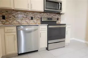 2605 Feather Bend Ct, Charlotte, NC 28269 - Photo 7