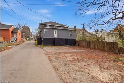 528 N Scales Street, Reidsville, NC 27320 - Photo 5