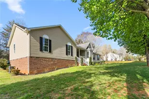 2506 Megan Dr, Ramseur, NC 27316 - Photo 31