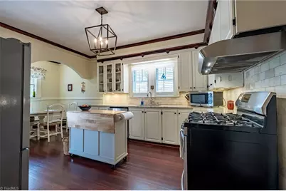 1223 Hawthorne Road, Winston-Salem, NC 27103 - Photo 17