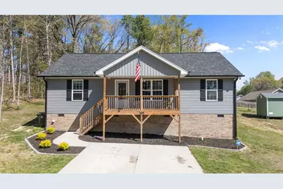 1822 Woodsway Drive, Thomasville, NC 27360 - Photo 1