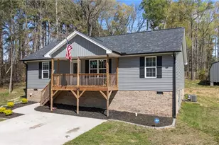 1822 Woodsway Dr, Thomasville, NC 27360 - Photo 31