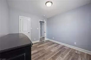 1822 Woodsway Dr, Thomasville, NC 27360 - Photo 21