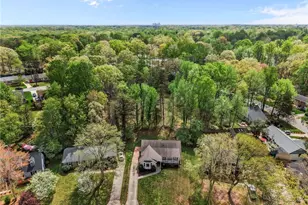 1611 Maple Ridge Ct, Greensboro, NC 27455 - Photo 25