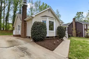 1611 Maple Ridge Ct, Greensboro, NC 27455 - Photo 21