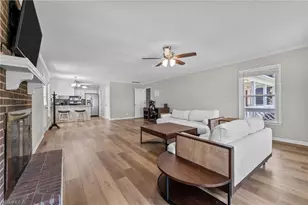 1611 Maple Ridge Ct, Greensboro, NC 27455 - Photo 15