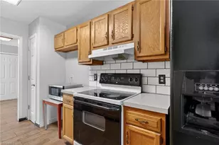 11 Oak Meadow Ln, Thomasville, NC 27360 - Photo 25