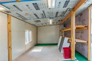 607 Ladford Ln, High Point, NC 27265 - Photo 23