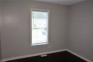 1715 Rainbow Dr, Greensboro, NC 27403 - Photo 9