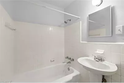 308 W Lexington Avenue, High Point, NC 27262 - Photo 17