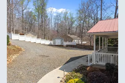 435 Lake Drive 10, Lexington, NC 27292 - Photo 29