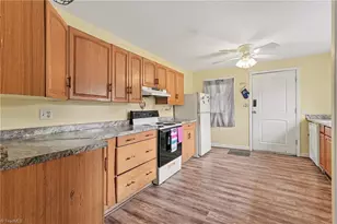 3533 Denton Rd, Thomasville, NC 27360 - Photo 11