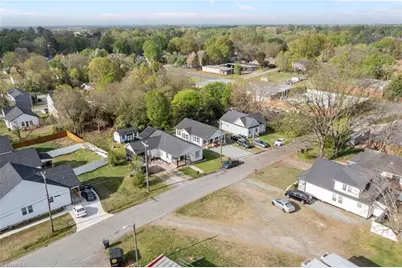 312 Cleveland Avenue, Burlington, NC 27215 - Photo 21