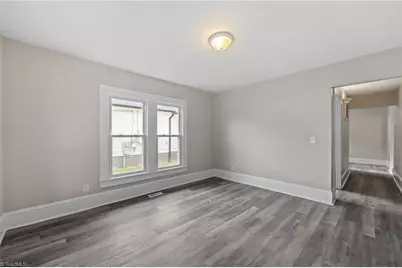 312 Cleveland Avenue, Burlington, NC 27215 - Photo 5