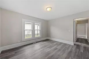 312 Cleveland Ave, Burlington, NC 27215 - Photo 5