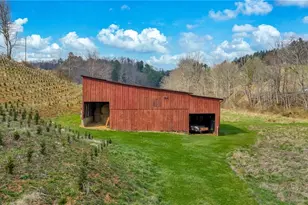 369 Spencer Branch Rd, Lansing, NC 28643 - Photo 45