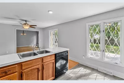 904 Pebble Drive, Greensboro, NC 27410 - Photo 15