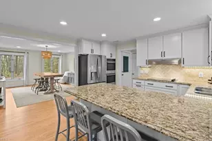 1115 Pebble Dr, Greensboro, NC 27410 - Photo 11