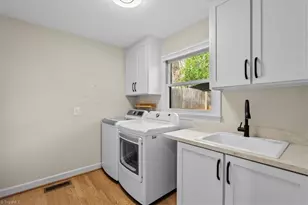 1115 Pebble Dr, Greensboro, NC 27410 - Photo 39