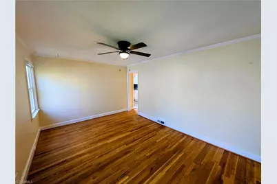 1017 Madison Avenue, Winston-Salem, NC 27103 - Photo 3