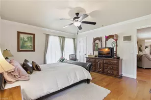 1515 Holly Cir, Wilkesboro, NC 28697 - Photo 9