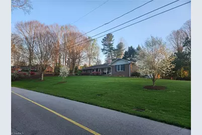 1515 Holly Circle, Wilkesboro, NC 28697 - Photo 1