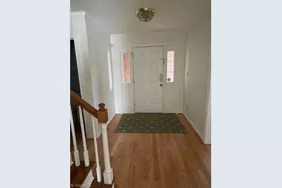 844 Brookleigh Court, Winston-Salem, NC 27104 - Photo 3