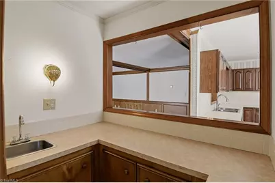 1011 Greenhurst Road, Winston-Salem, NC 27104 - Photo 17