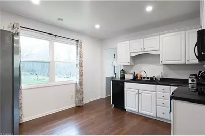 747 N Clodfelter Road, High Point, NC 27265 - Photo 7