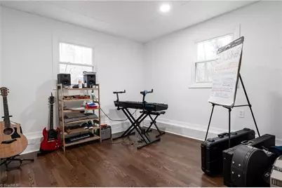 747 N Clodfelter Road, High Point, NC 27265 - Photo 9