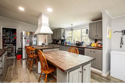 305 Whispering Oaks Drive, Lexington, NC 27292 - Photo 7