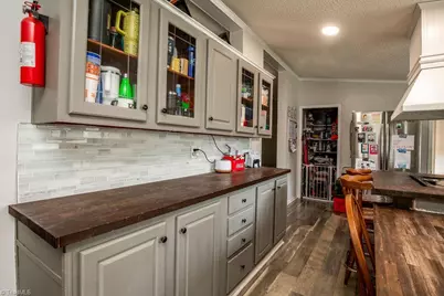 305 Whispering Oaks Drive, Lexington, NC 27292 - Photo 9