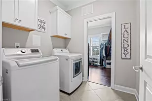 8463 Mdw Vis Dr, Lewisville, NC 27023 - Photo 9