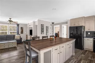 4102 Presbyterian Rd, Greensboro, NC 27406 - Photo 11