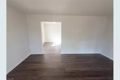 1447 E Sedgefield Drive, Winston-Salem, NC 27107 - Photo 5