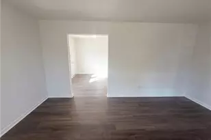 1447 E Sedgefield Dr, Winston-Salem, NC 27107 - Photo 5